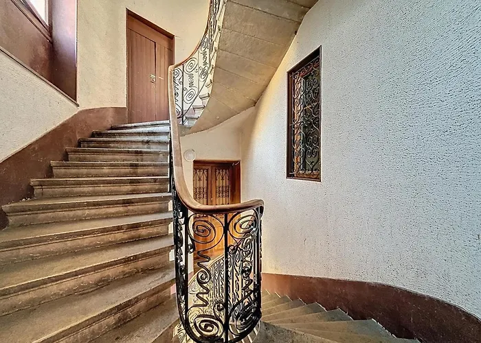 Moderne En Plein Centre Historique * Aix-les-Bains