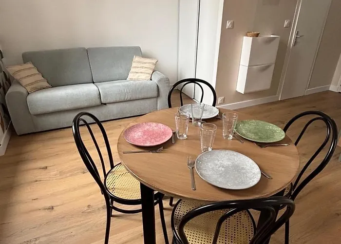 Moderne En Plein Centre Historique Appartement Aix-les-Bains